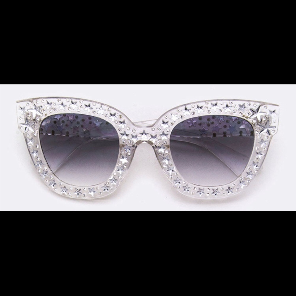SUMMER BLOWOUT Summer Fun Sunglasses 😎
